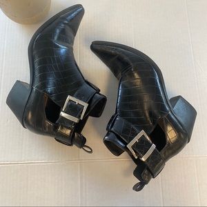 Zara black ankle boots with cut out and buckle